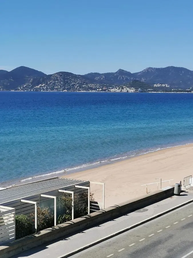 Modern One Bedroomed Apartment Just Off The Cannes Seafront With A Terrace And Pool Access 1753 0*,  France
