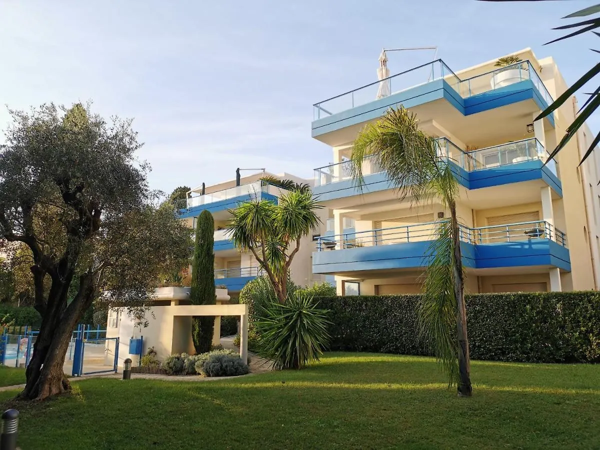 Modern One Bedroomed Apartment Just Off The Cannes Seafront With A Terrace And Pool Access 1753 France