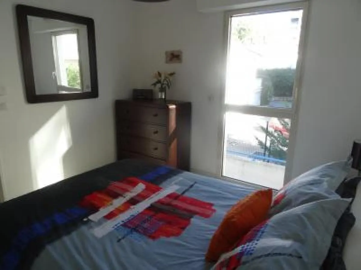 Modern One Bedroomed Apartment Just Off The Cannes Seafront With A Terrace And Pool Access 1753